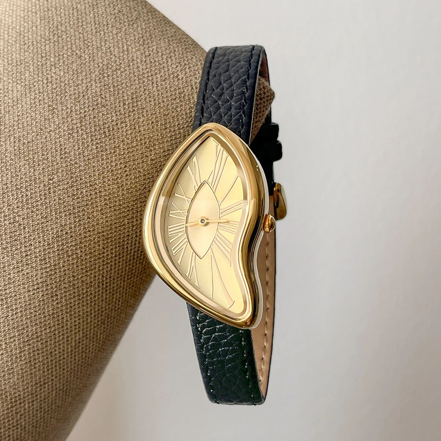 여성용 고급 레트로 크리에이티브 시계, 트위스트 불규칙 - High Jewelry Watches 리뷰 및 가격